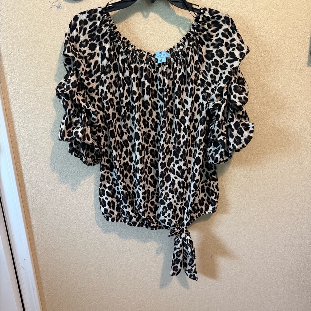 CeCe leopard top